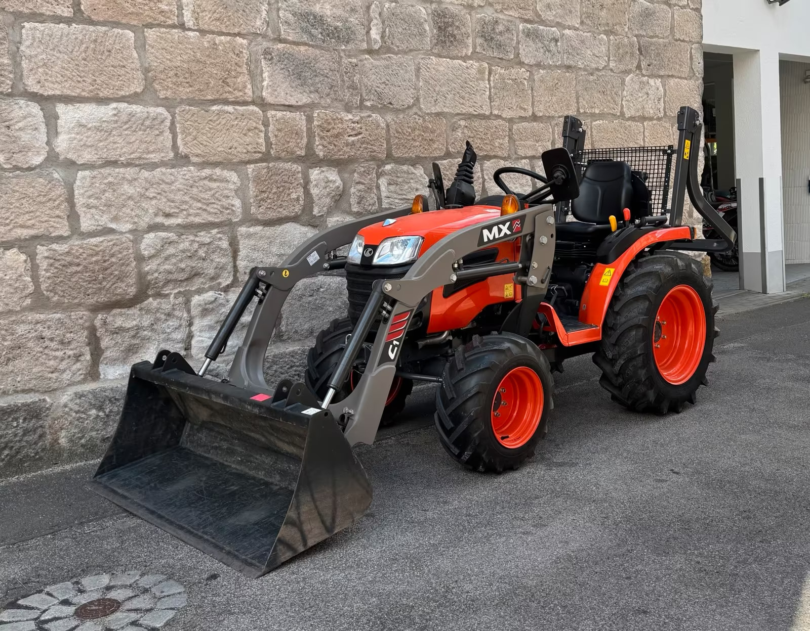 2022 Kubota B1-181 (1)