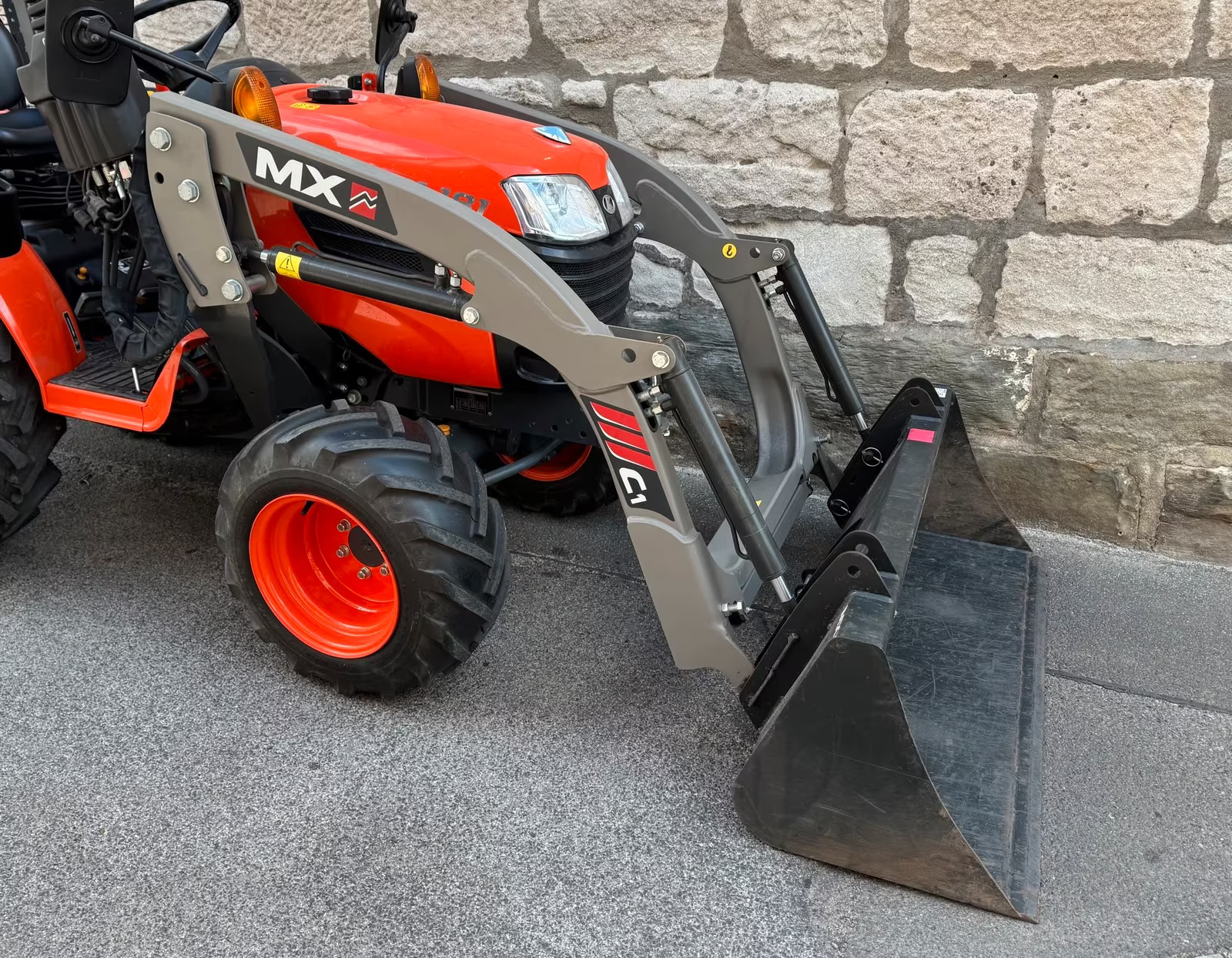 2022 Kubota B1-181 (3)