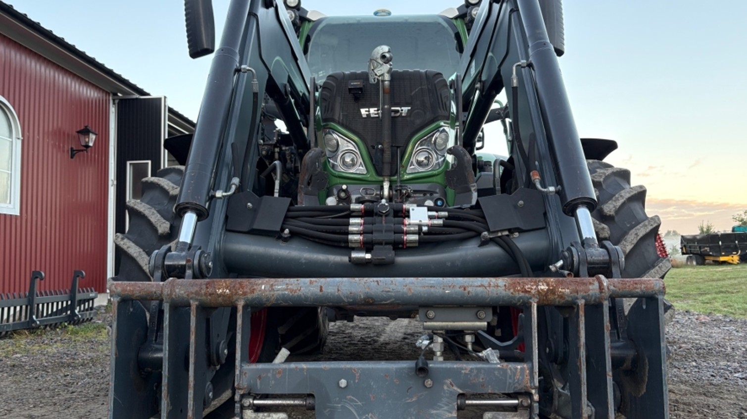 v (8)